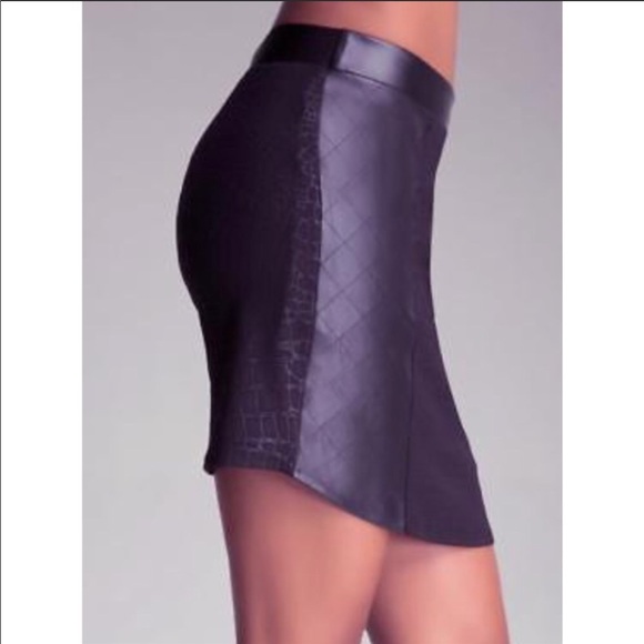 High waisted Bebe mini skirt - Picture 4 of 7